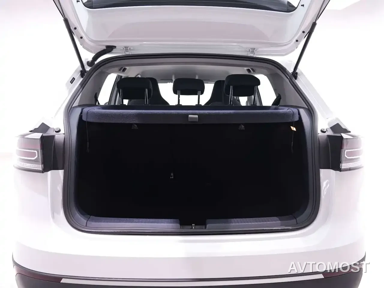 Volkswagen Tharu 2025 Model Rising Star 1.5L Advance Edition — фото 14