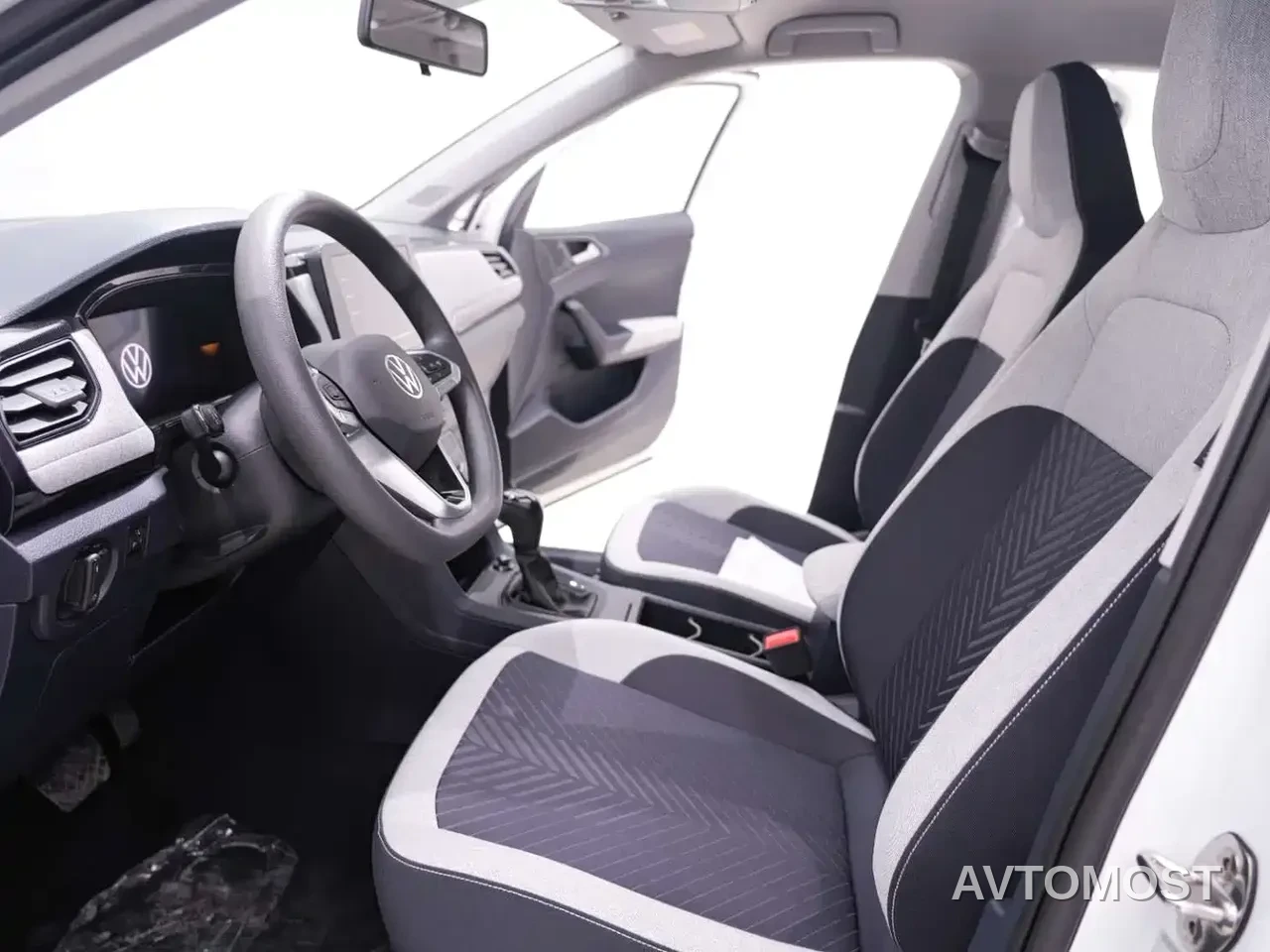 Volkswagen Tharu 2025 Model Rising Star 1.5L Advance Edition — фото 16