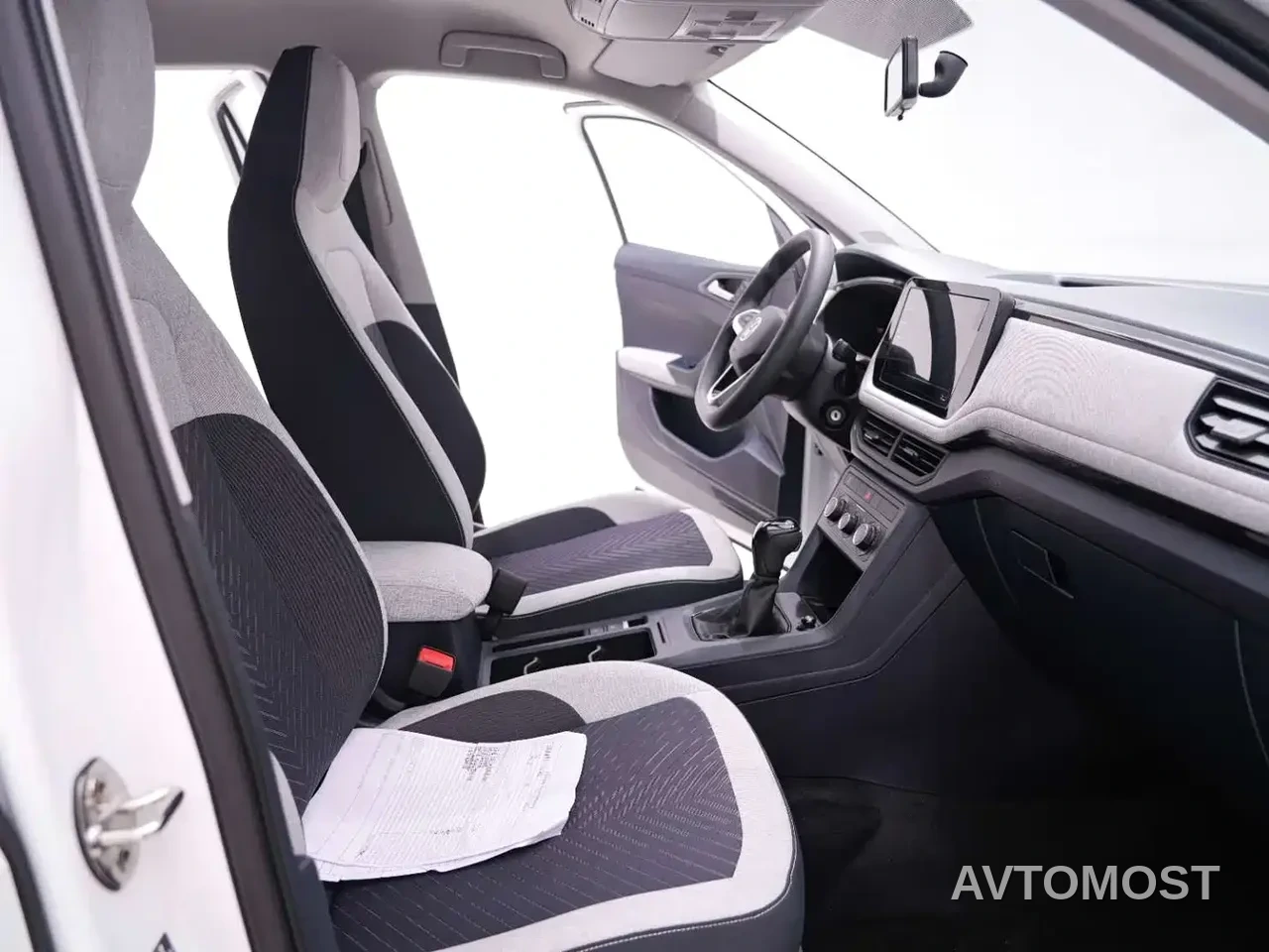 Volkswagen Tharu 2025 Model Rising Star 1.5L Advance Edition — фото 17