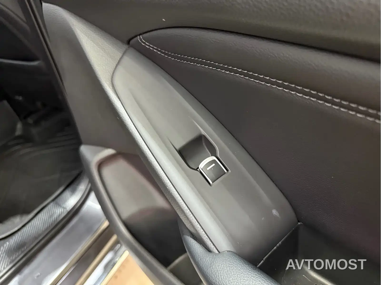Honda Accord 2018 Sharp Hybrid 2.0L Sharp Leader (China V) — фото 20