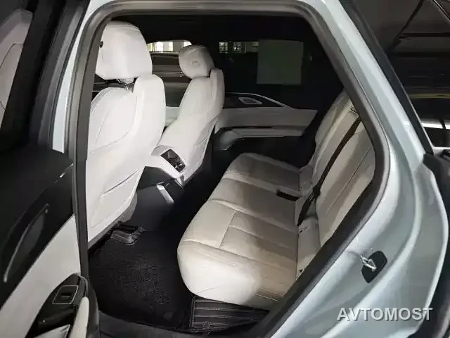 Cadillac IQ Rui Ge 2022 RWD Long Range Luxury Edition — фото 9