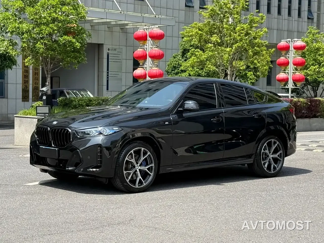 BMW X6 2023 xDrive40i Premium M Sport Package — фото 4