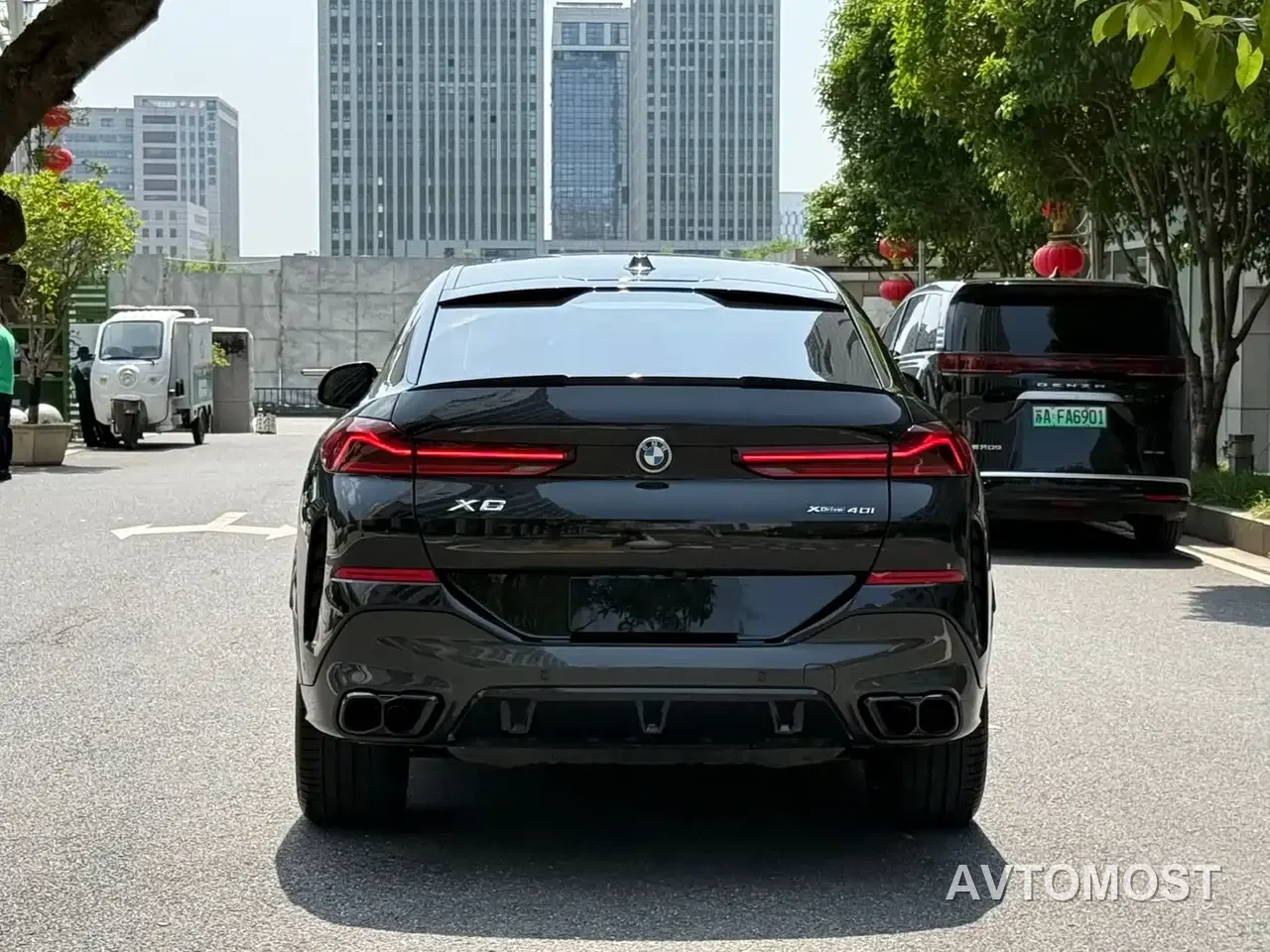 BMW X6 2023 xDrive40i Premium M Sport Package — фото 9