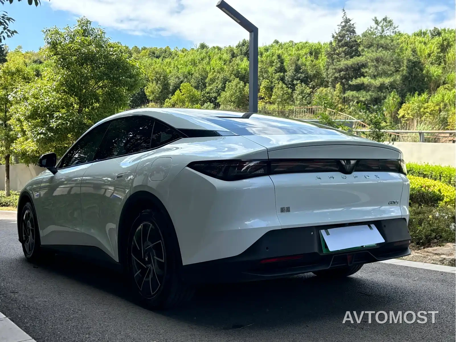 Arcfox Alpha S5 2025 Model 560PRO 185kW — фото 15