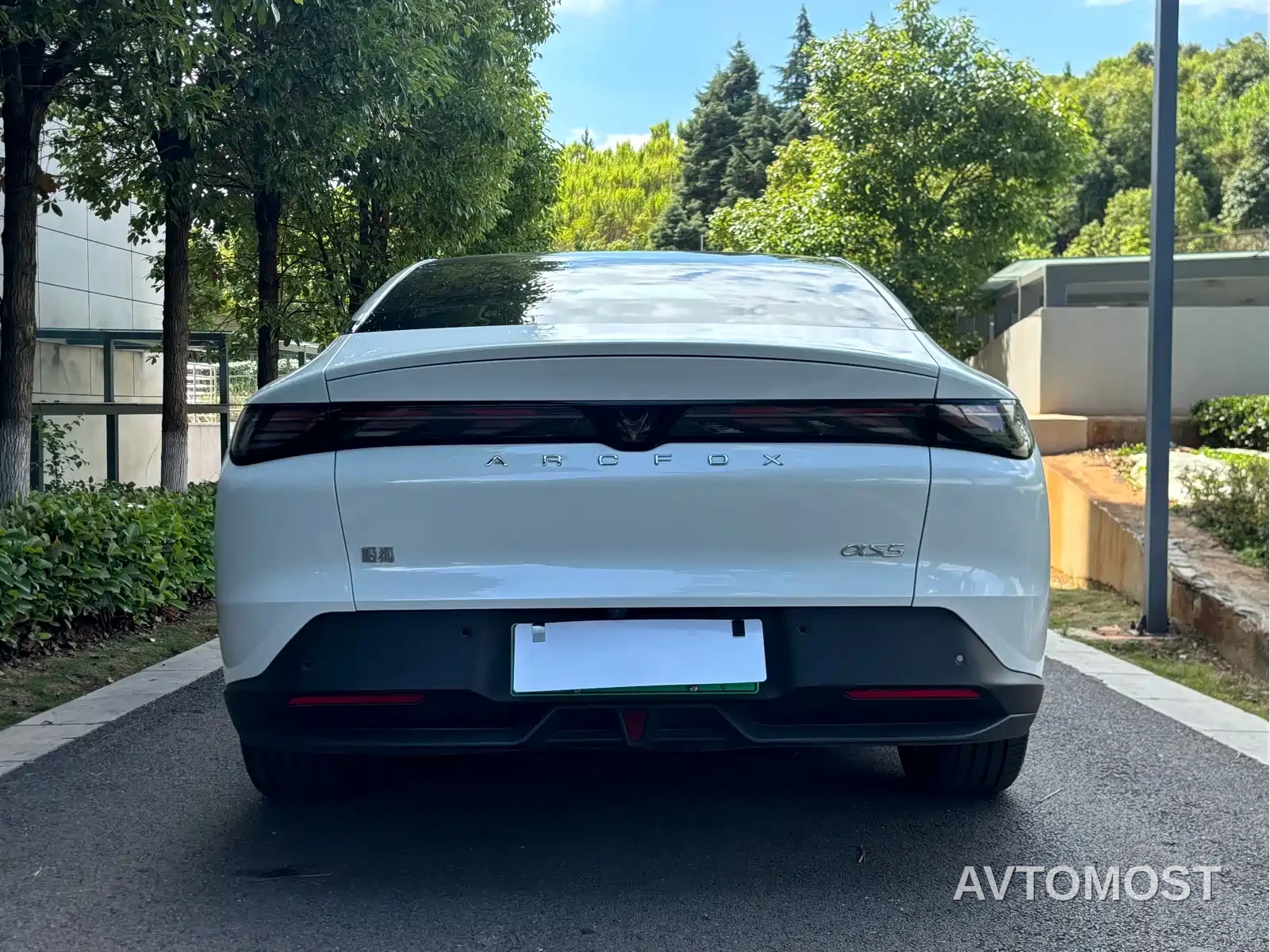 Arcfox Alpha S5 2025 Model 560PRO 185kW — фото 16