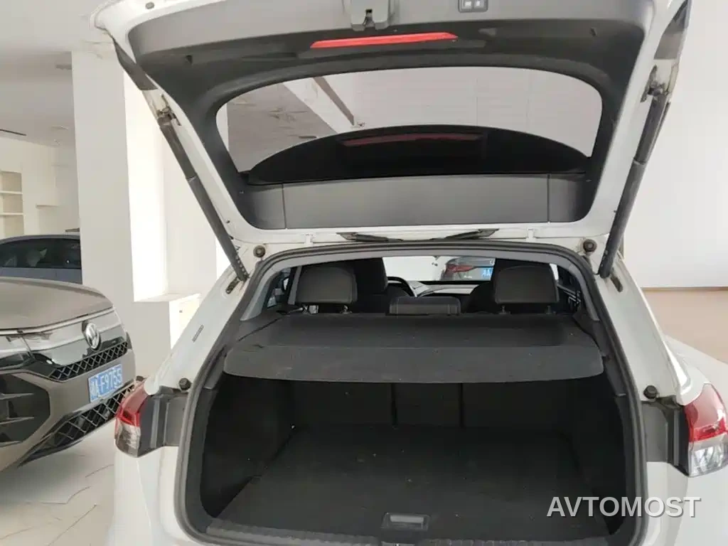 Audi Q4 e-tron 2023 40 e-tron Innovation Edition — фото 13