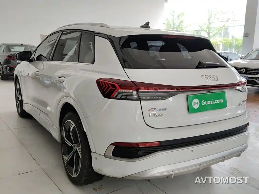 Audi Q4 e-tron 2023 40 e-tron Innovation Edition — фото 19