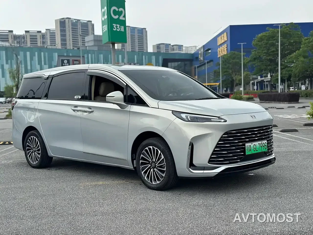 Buick GL8 New Energy 2025 Landlux Smart Edition 7-seater — фото 3