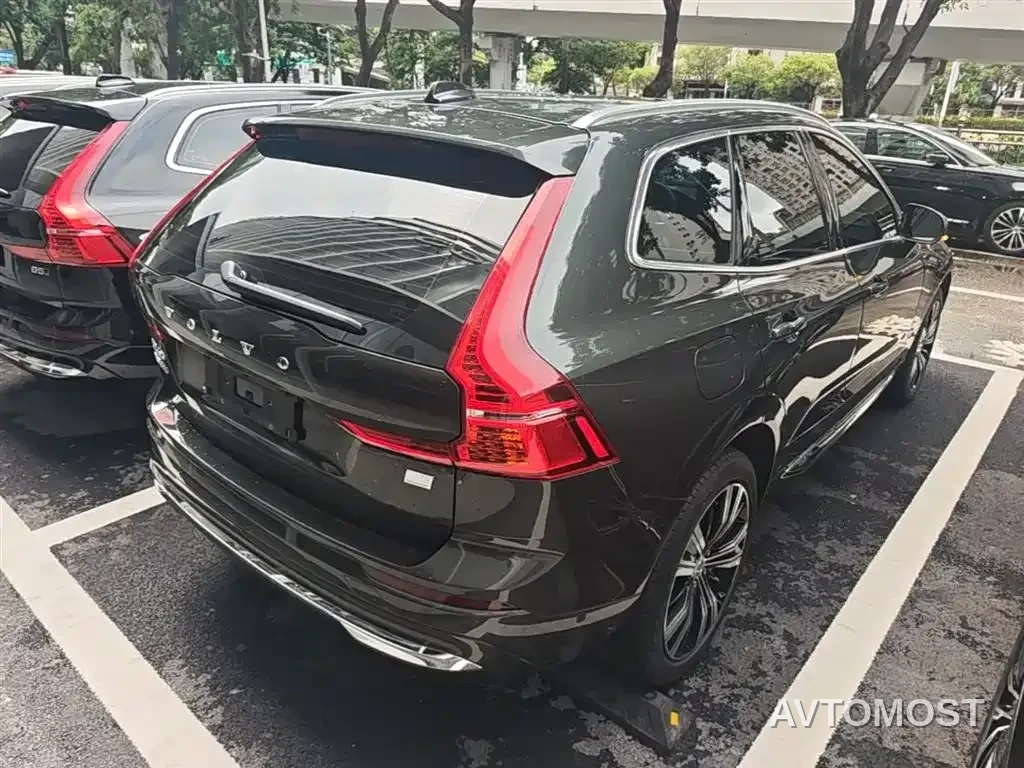 Volvo XC60 Plug-in Hybrid 2022 T8 Plug-in Hybrid Long Range AWD Momentum Luxury Edition — фото 2