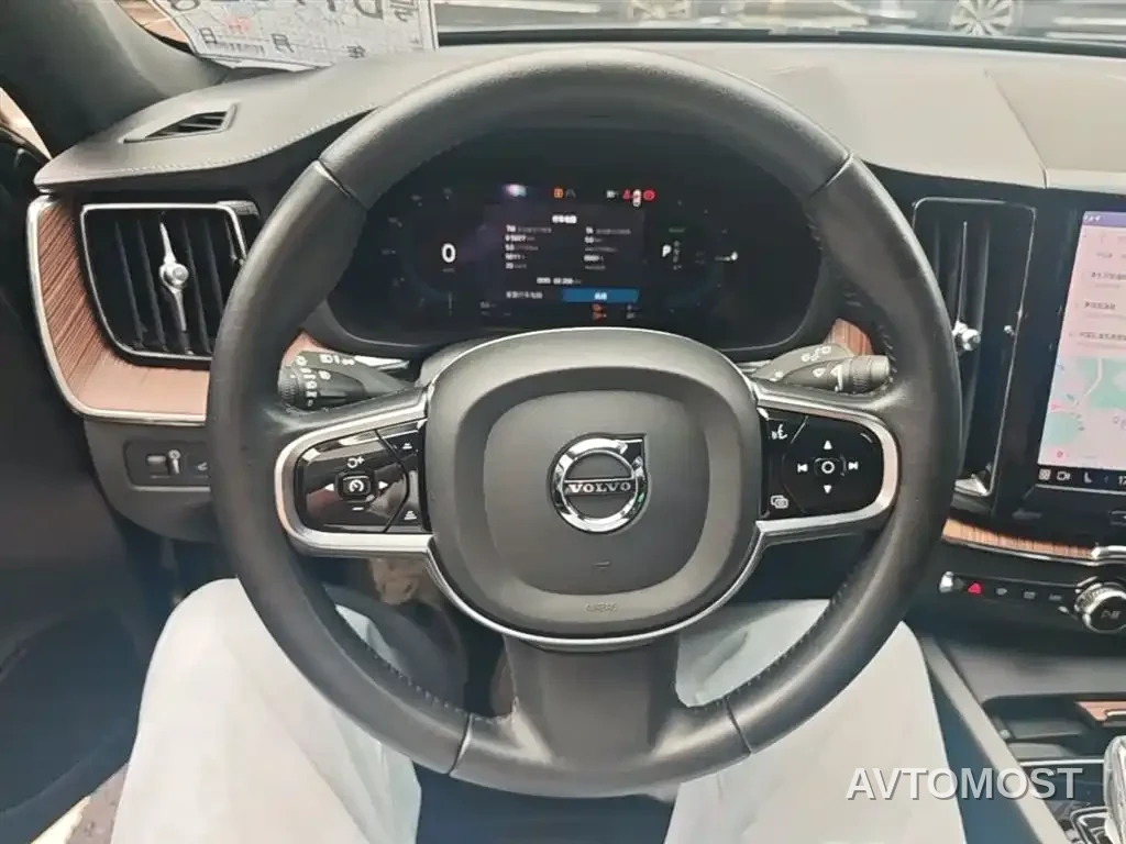 Volvo XC60 Plug-in Hybrid 2022 T8 Plug-in Hybrid Long Range AWD Momentum Luxury Edition — фото 6