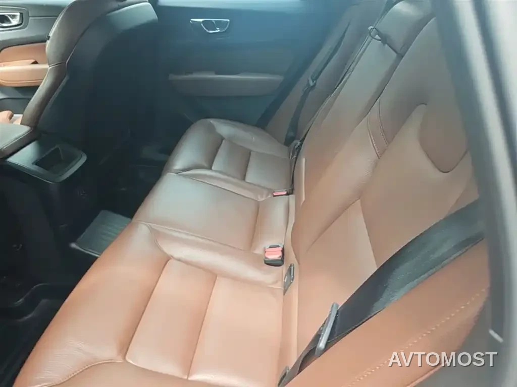 Volvo XC60 Plug-in Hybrid 2022 T8 Plug-in Hybrid Long Range AWD Momentum Luxury Edition — фото 10