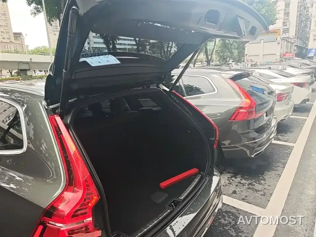 Volvo XC60 Plug-in Hybrid 2022 T8 Plug-in Hybrid Long Range AWD Momentum Luxury Edition — фото 12
