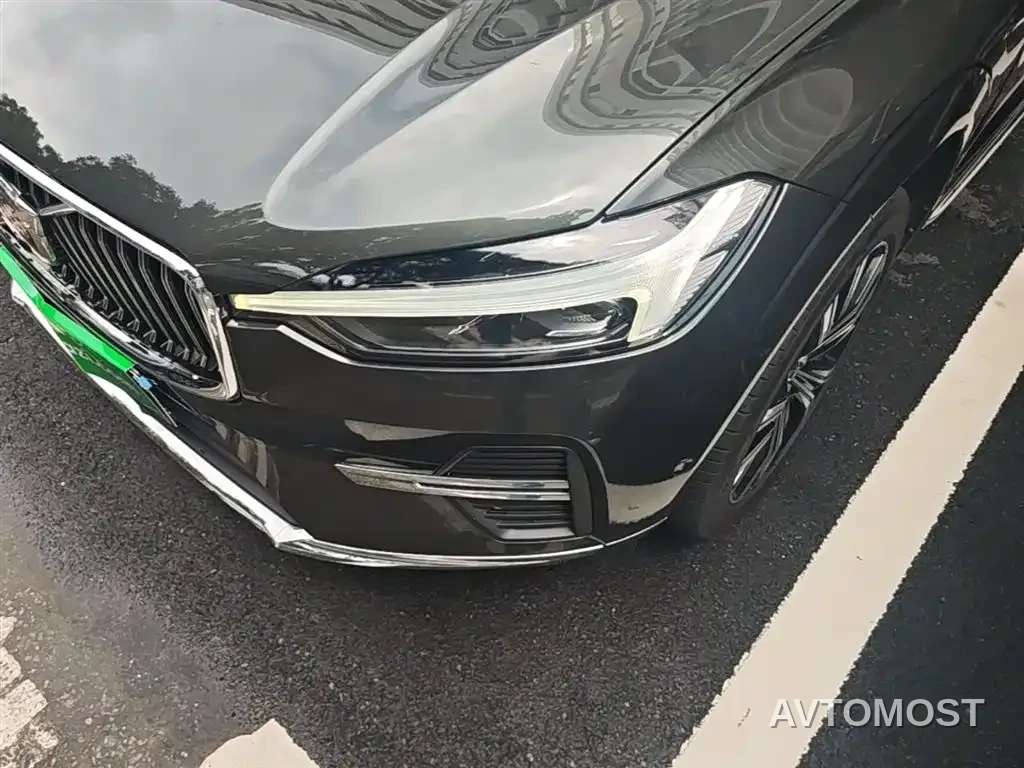 Volvo XC60 Plug-in Hybrid 2022 T8 Plug-in Hybrid Long Range AWD Momentum Luxury Edition — фото 17