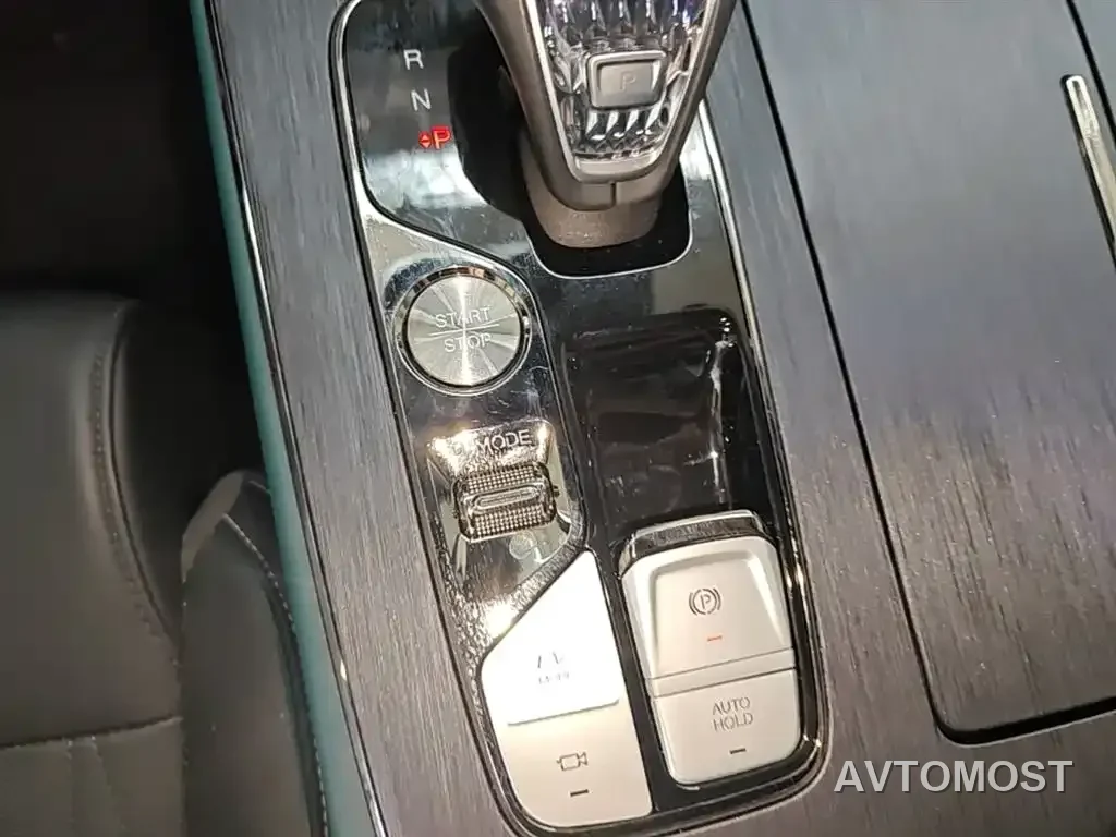 GAC Trumpchi GS8 2022 Dual Engine Series 2.0TM 2WD Premium Edition (7-Seater) — фото 8