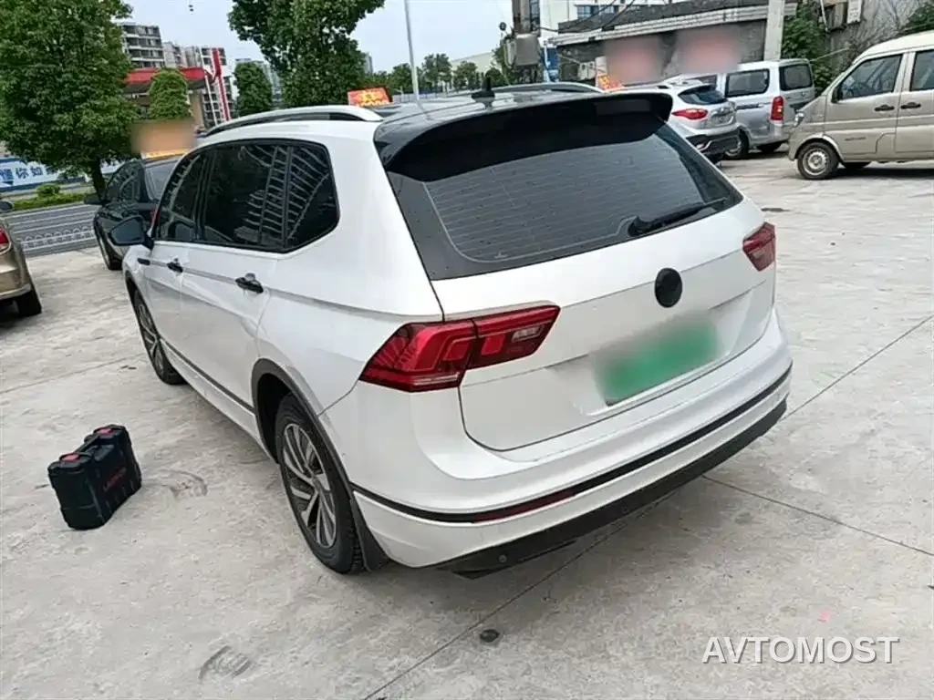 Volkswagen Tiguan L PHEV 2021 430PHEV Plug-in Hybrid Premium — фото 5