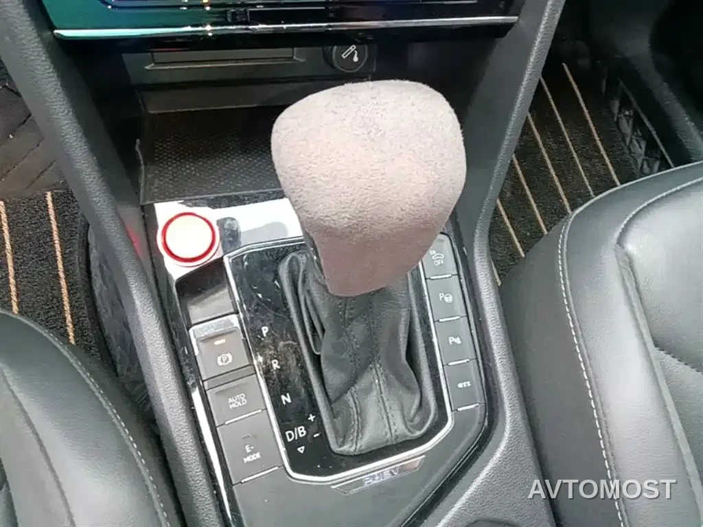 Volkswagen Tiguan L PHEV 2021 430PHEV Plug-in Hybrid Premium — фото 13