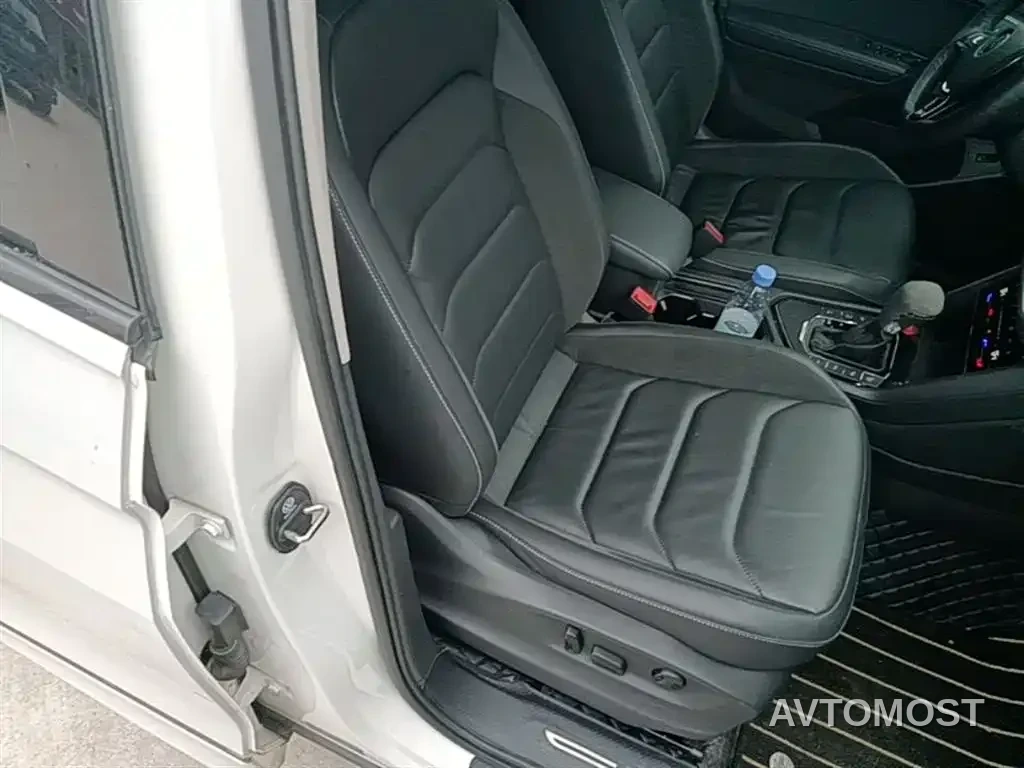 Volkswagen Tiguan L PHEV 2021 430PHEV Plug-in Hybrid Premium — фото 23