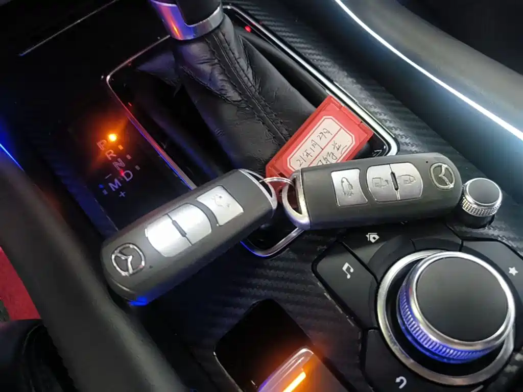 Mazda Atenza 2020 2.5L Skyactiv Sport — фото 9