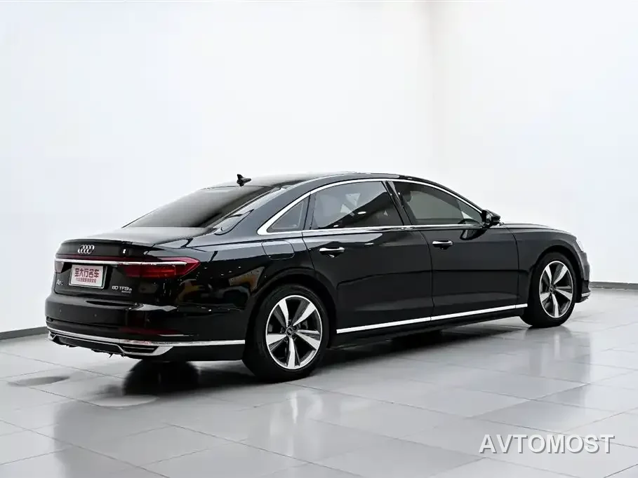 Audi A8 New Energy 2022 A8L 60 TFSIe quattro Collector's Edition — фото 7