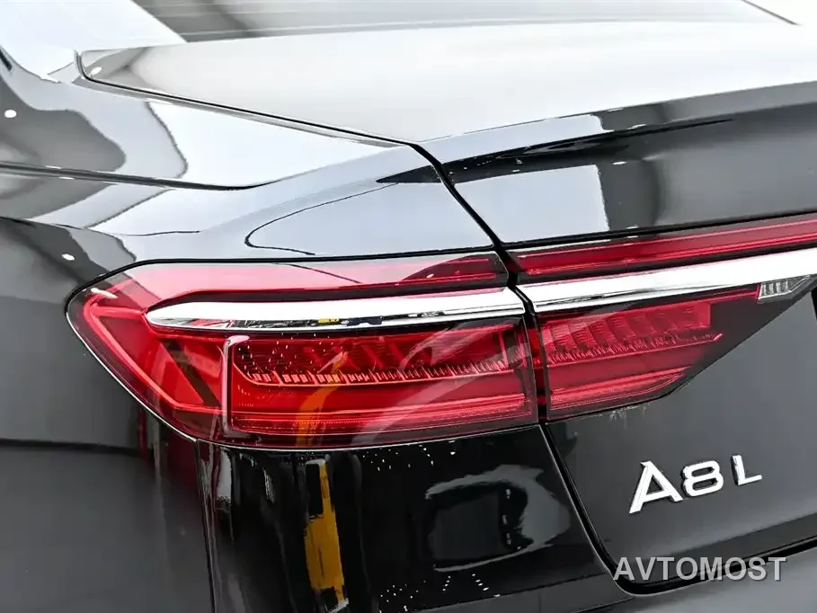 Audi A8 New Energy 2022 A8L 60 TFSIe quattro Collector's Edition — фото 9