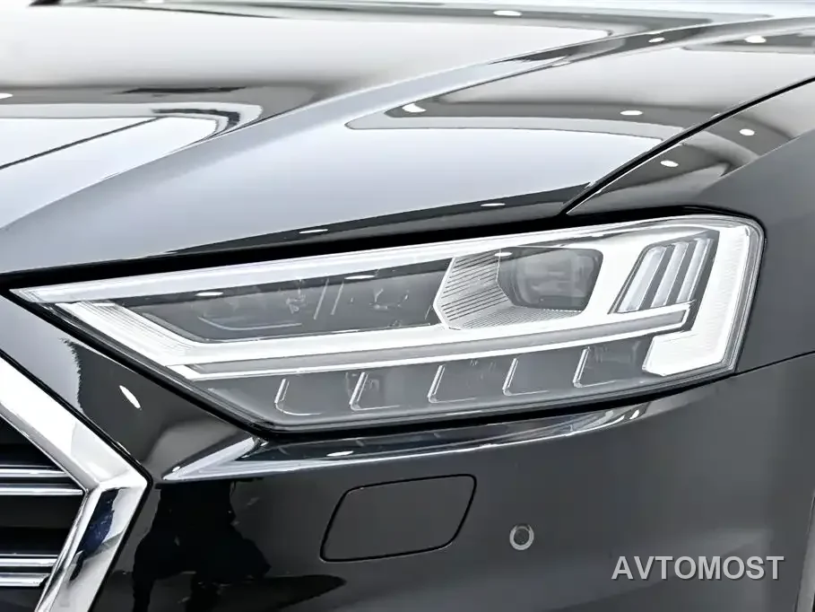 Audi A8 New Energy 2022 A8L 60 TFSIe quattro Collector's Edition — фото 10