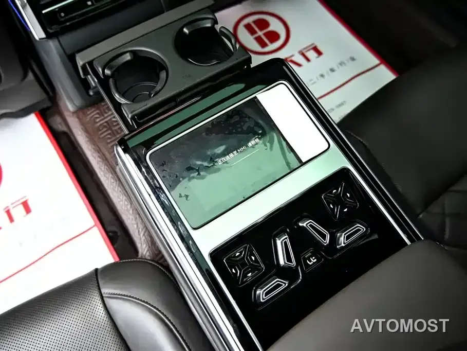 Audi A8 New Energy 2022 A8L 60 TFSIe quattro Collector's Edition — фото 29