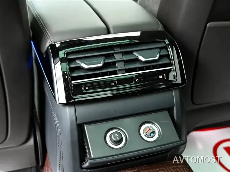 Audi A8 New Energy 2022 A8L 60 TFSIe quattro Collector's Edition — фото 39