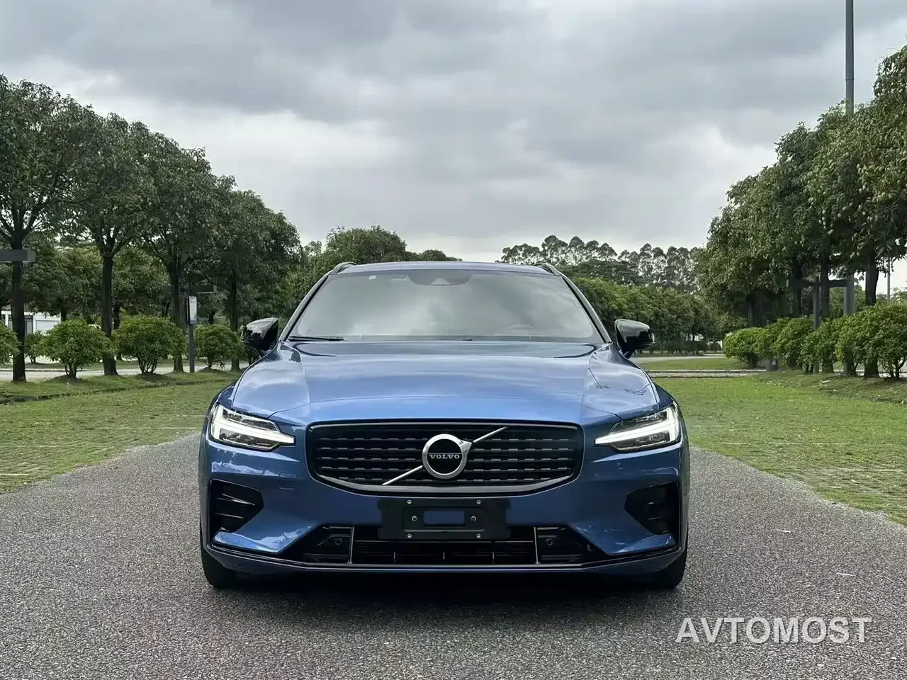 Volvo V60 2021 B5 Zhiyuan Sport Edition — фото 2