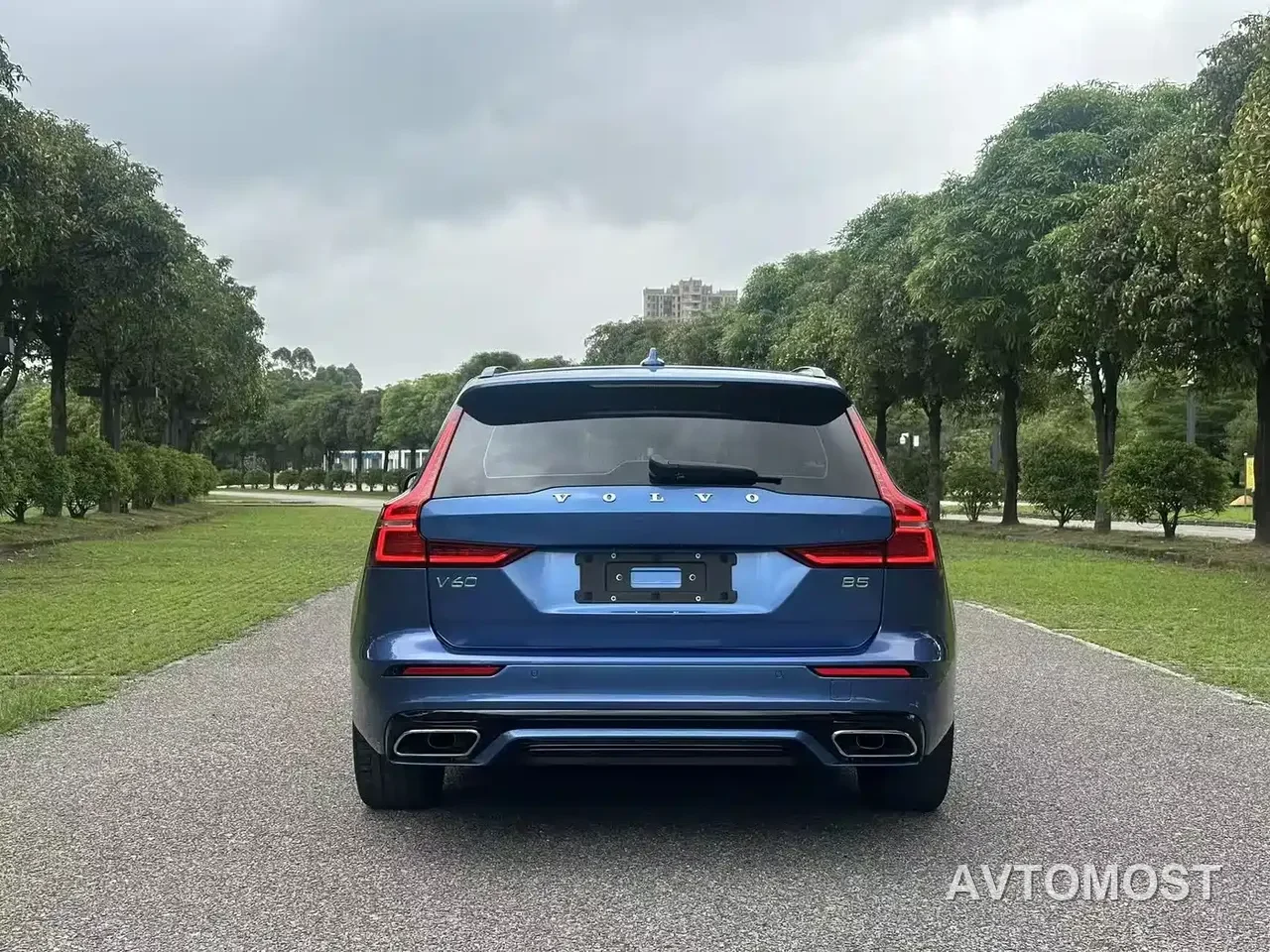 Volvo V60 2021 B5 Zhiyuan Sport Edition — фото 13