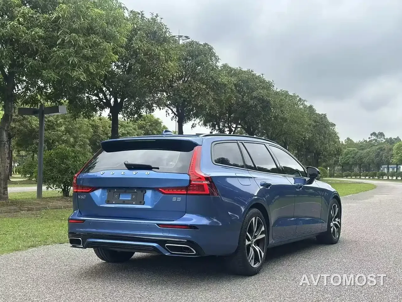 Volvo V60 2021 B5 Zhiyuan Sport Edition — фото 14