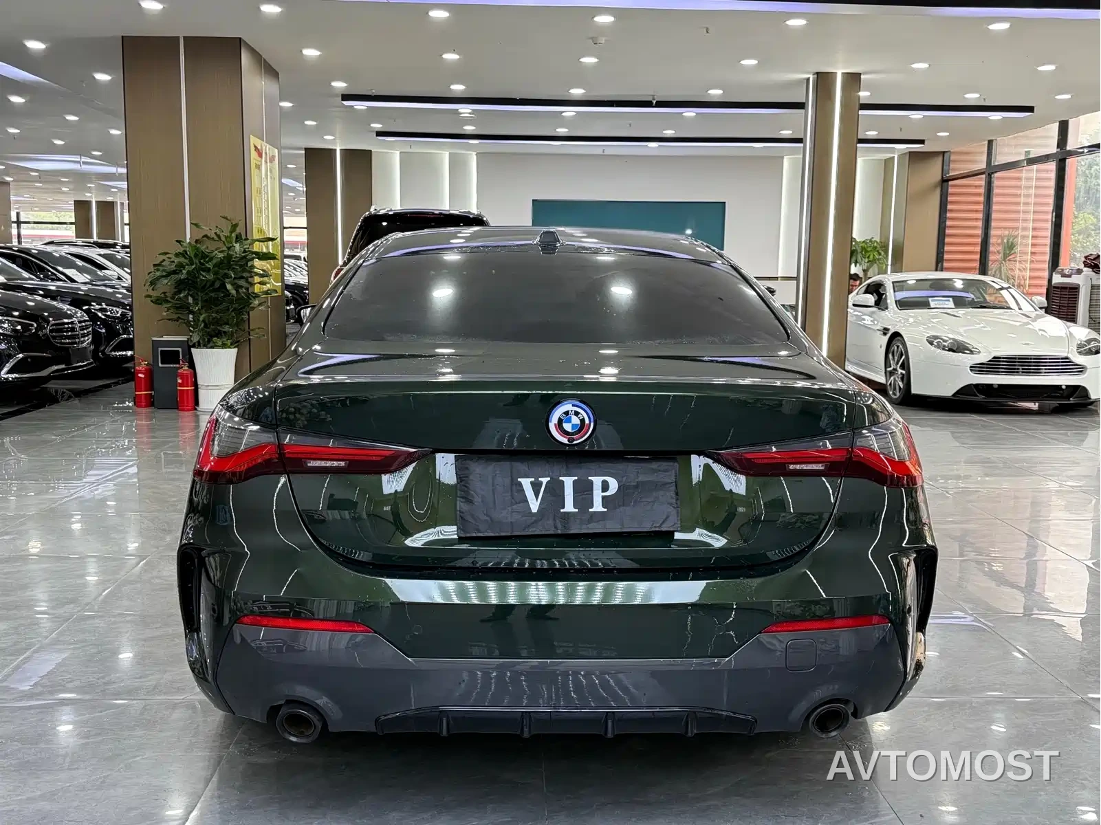 BMW 4 Series 2023 425i M Sport Shadowline Package — фото 10