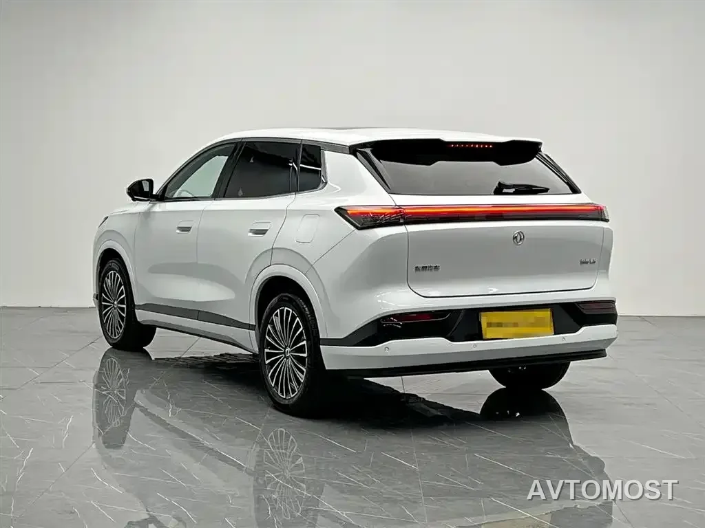 Dongfeng Aeolus L8 2025 Plug-in Hybrid — фото 4