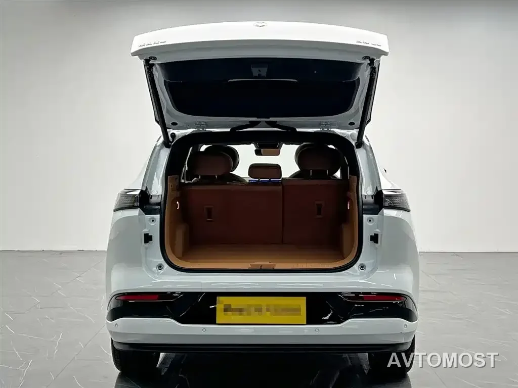 Dongfeng Aeolus L8 2025 Plug-in Hybrid — фото 11