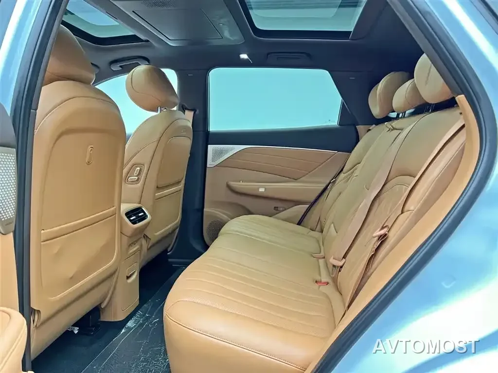 Dongfeng Aeolus L8 2025 Plug-in Hybrid — фото 15