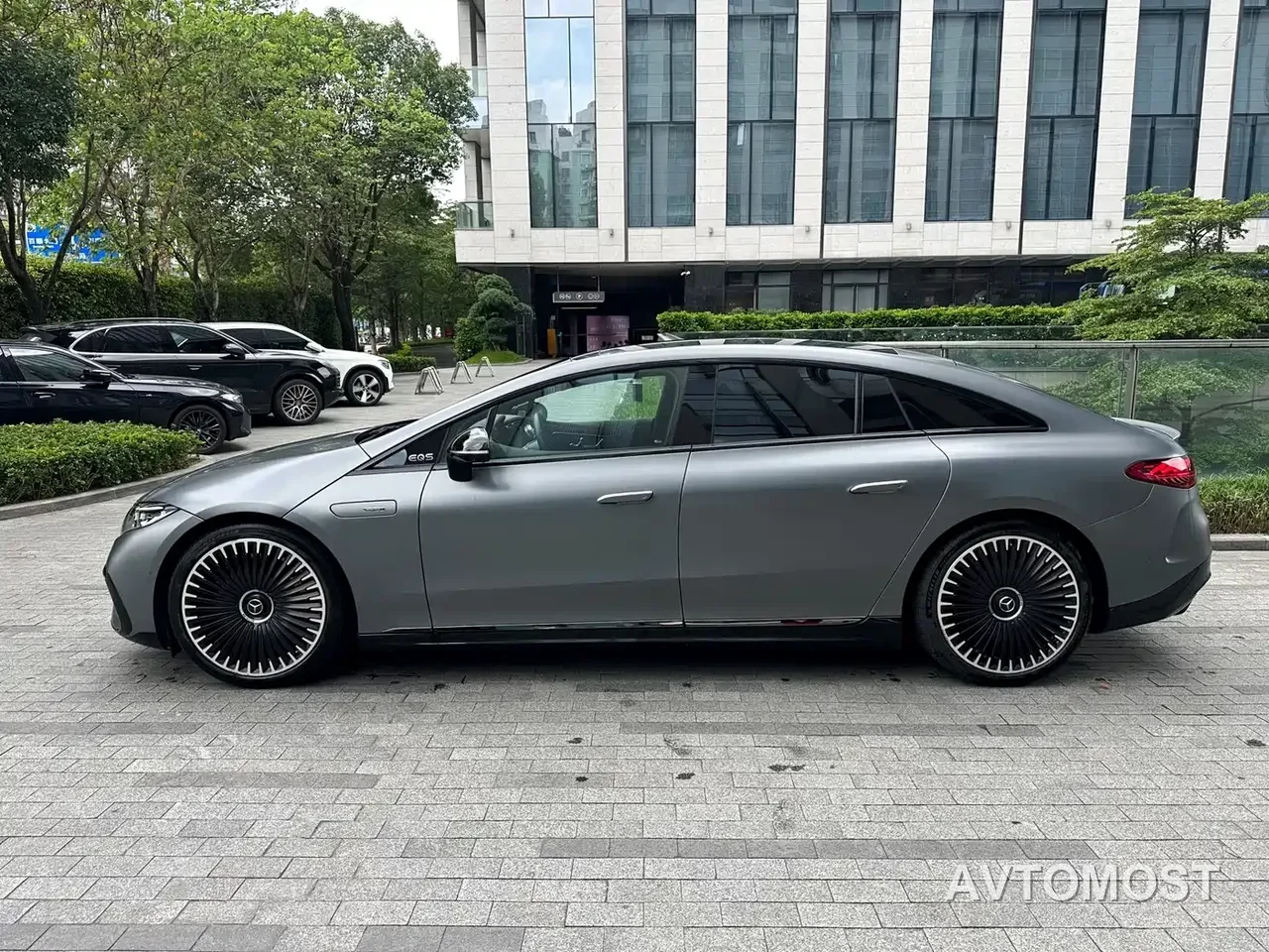 Mercedes-Benz EQS AMG 2023 AMG EQS 53 4MATIC+ — фото 16