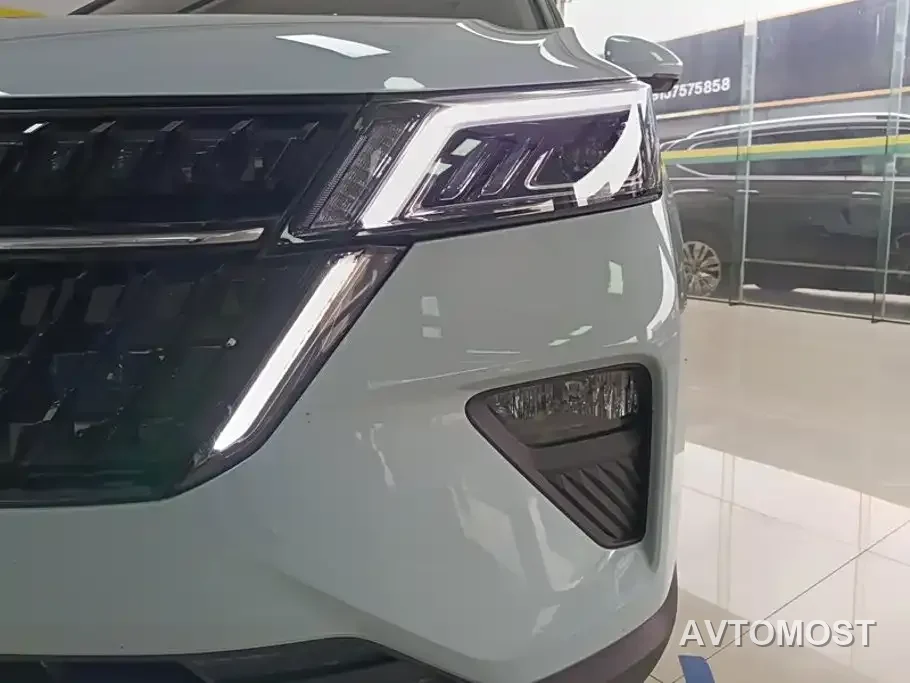 Wuling Xingchen 2022 2.0L DHT Electric Speed Edition — фото 5