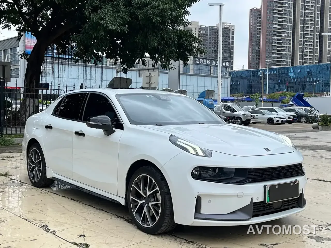 Lynk & Co 03 New Energy 2021 1.5T PHEV Pro — фото 3