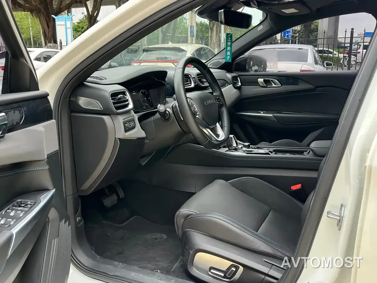 Lynk & Co 03 New Energy 2021 1.5T PHEV Pro — фото 9
