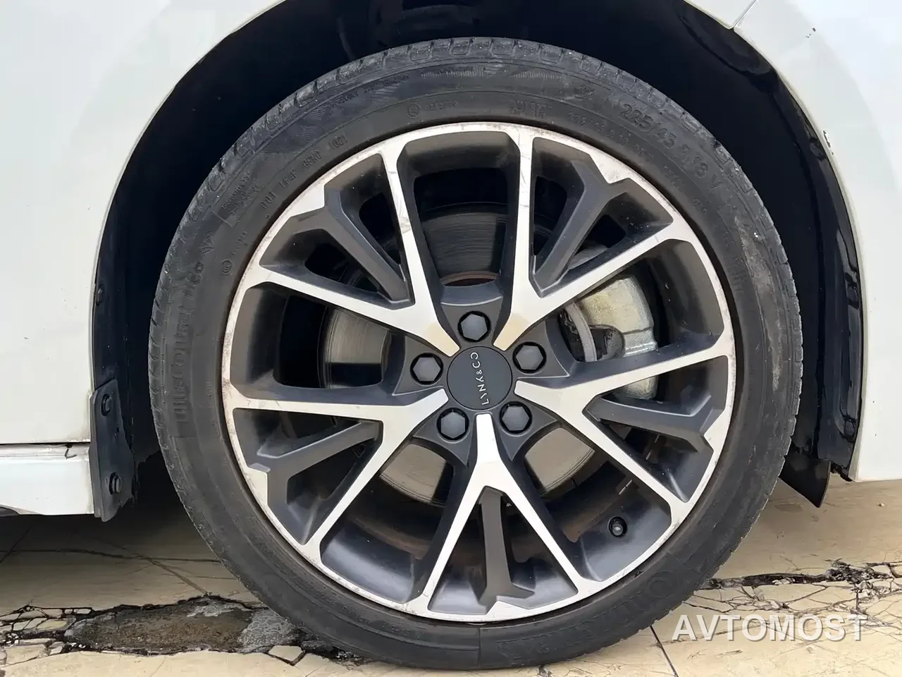 Lynk & Co 03 New Energy 2021 1.5T PHEV Pro — фото 21