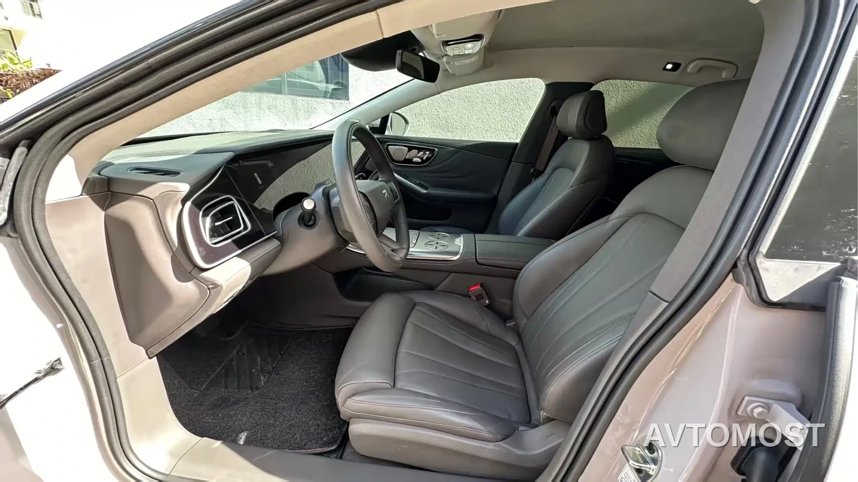 Roewe Rising Auto F7 2023 Long Range Pro — фото 4