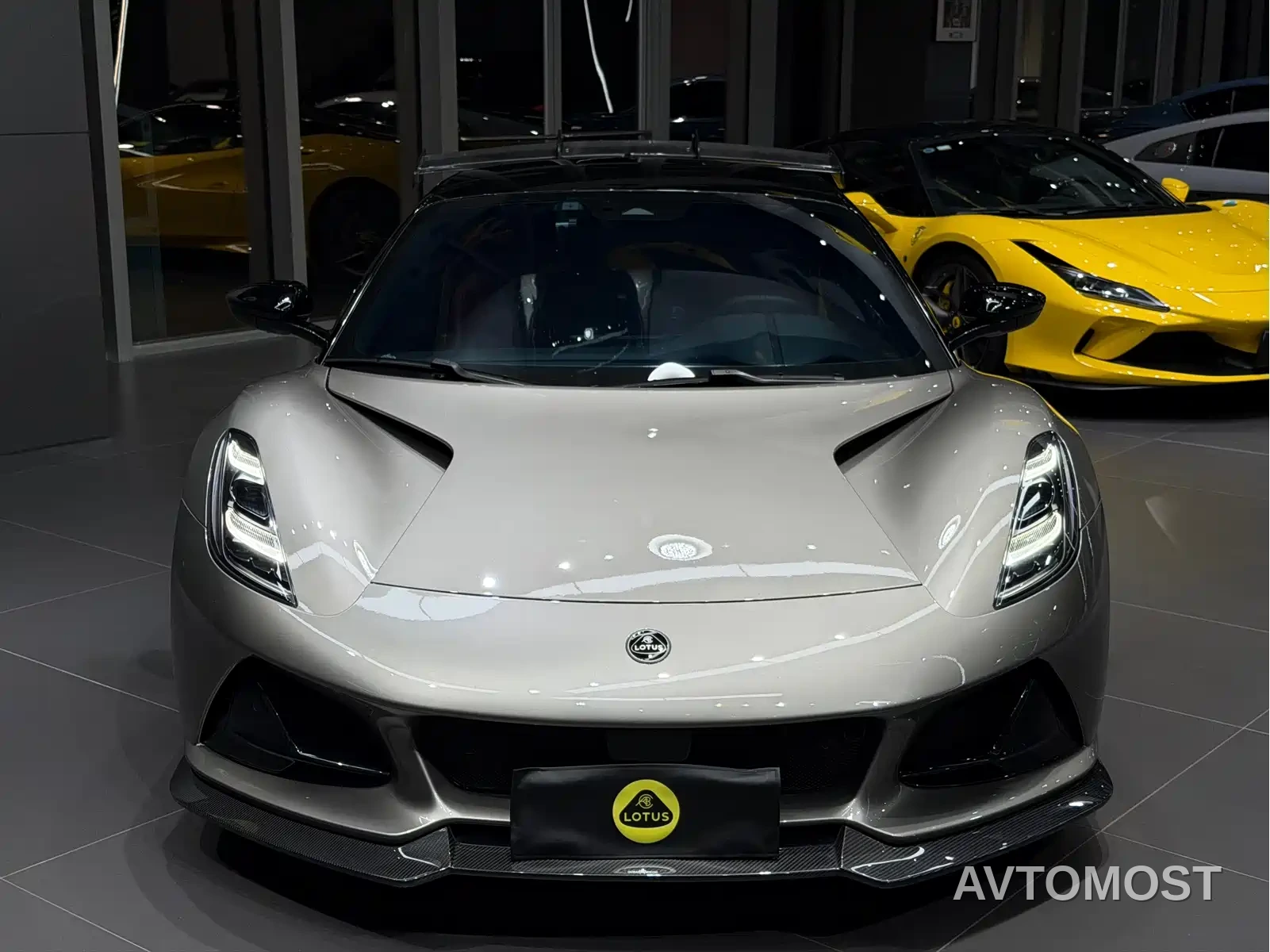 Lotus Cars EMIRA 2021 2.0T DCT First Edition — фото 2