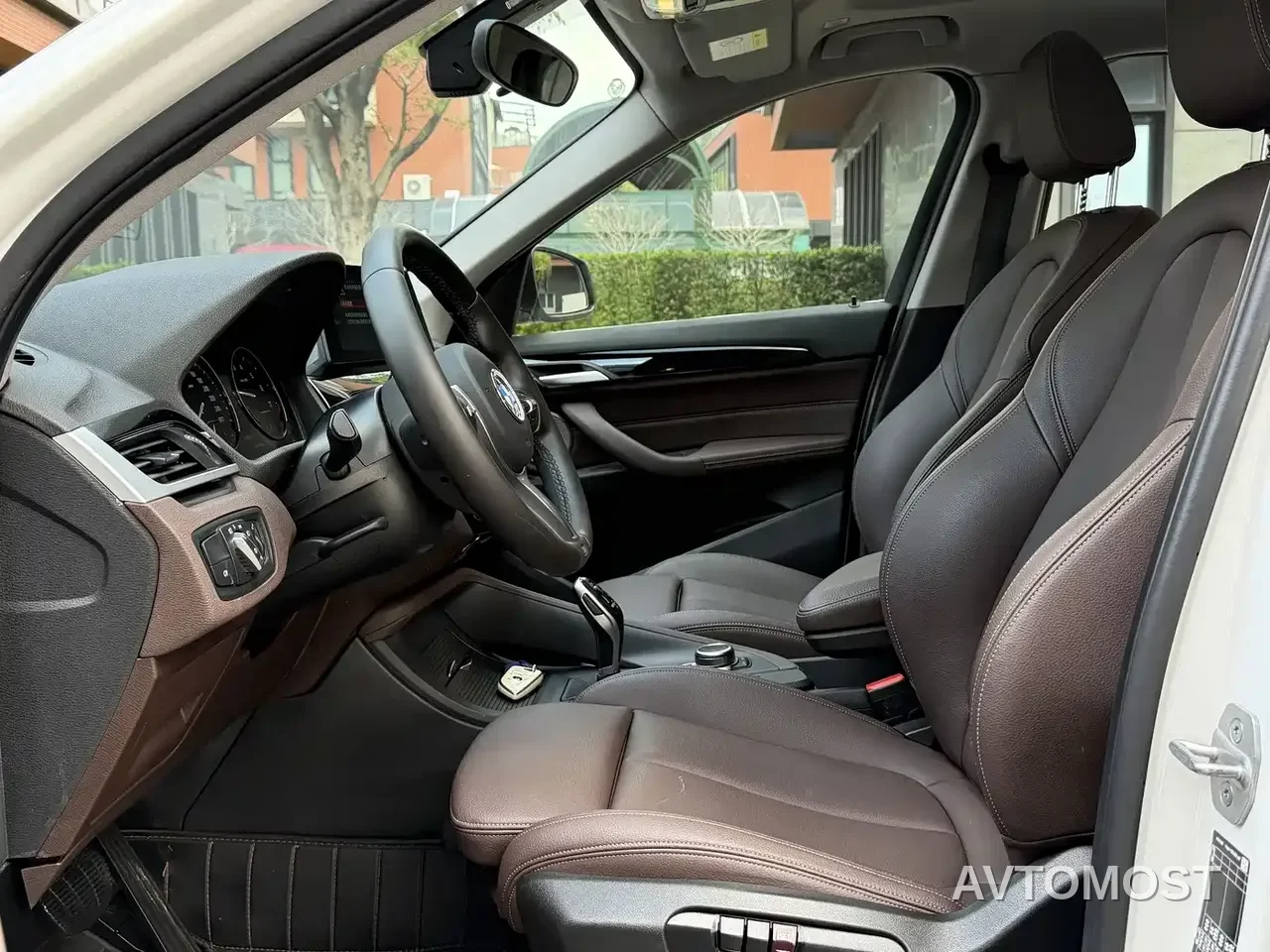 BMW X1 2022 sDrive25Li Leading — фото 8