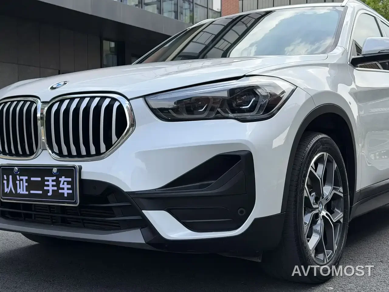BMW X1 2022 sDrive25Li Leading — фото 9