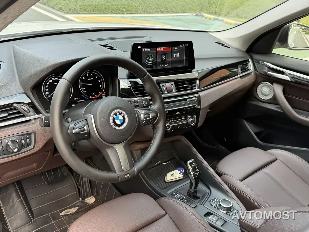 BMW X1 2022 sDrive25Li Leading — фото 10