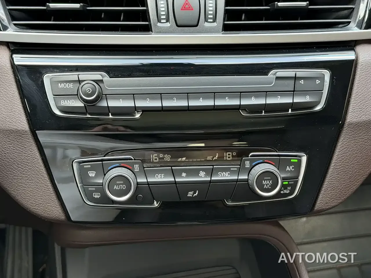 BMW X1 2022 sDrive25Li Leading — фото 13