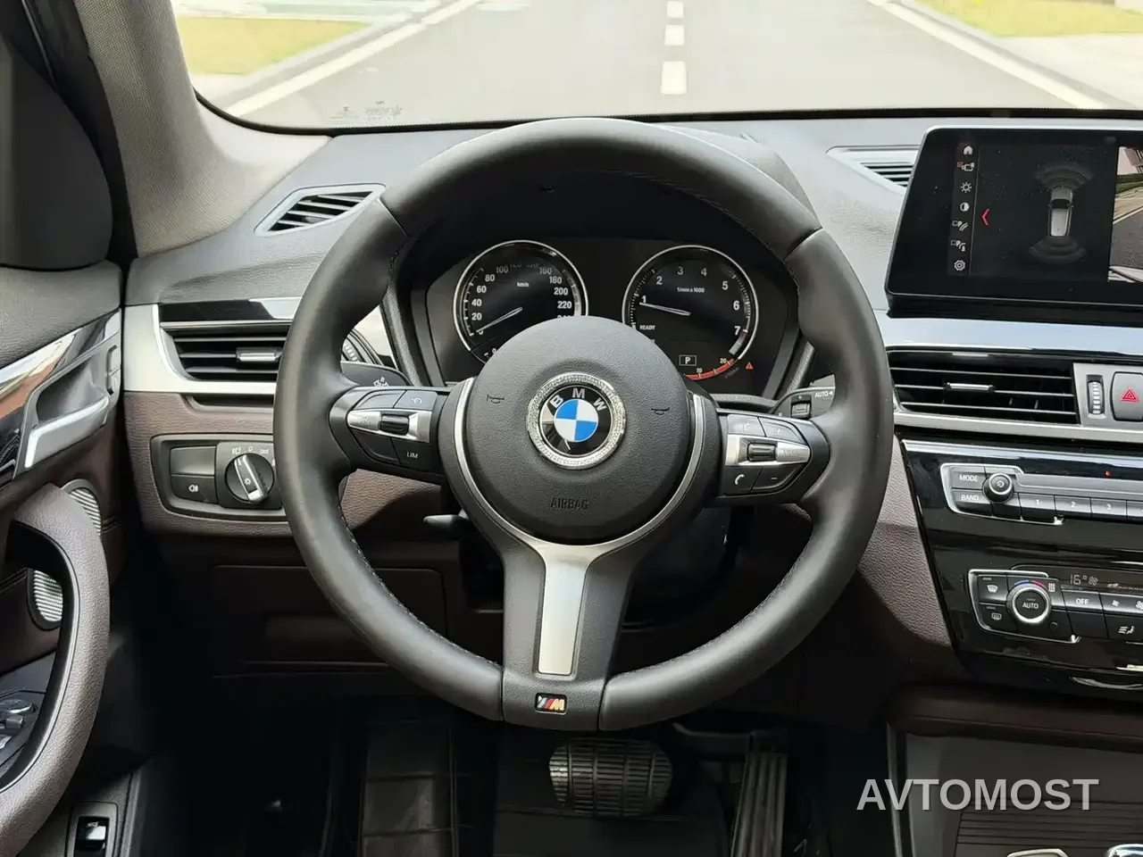 BMW X1 2022 sDrive25Li Leading — фото 16