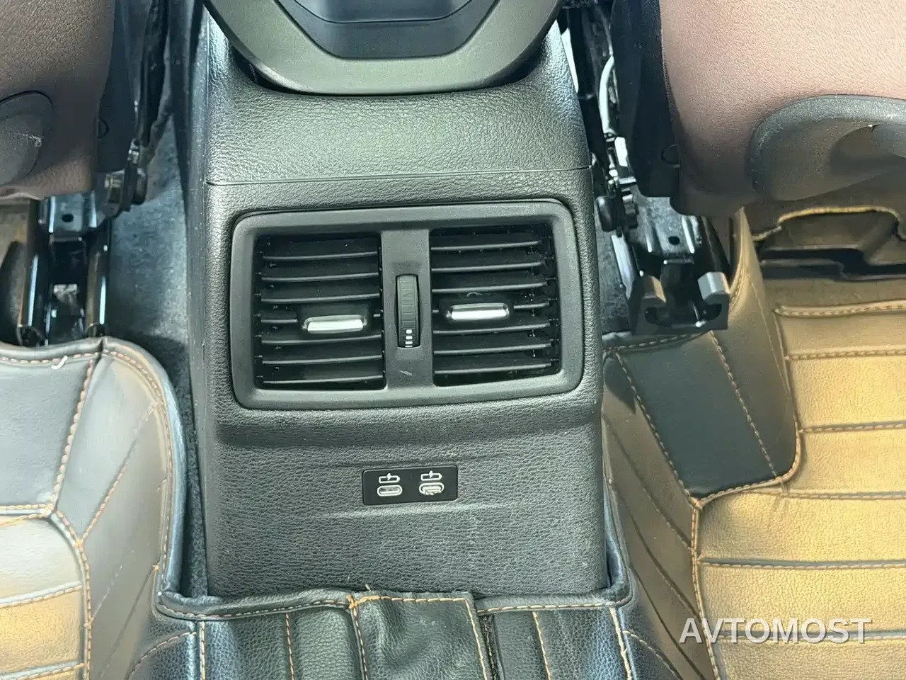 BMW X1 2022 sDrive25Li Leading — фото 20