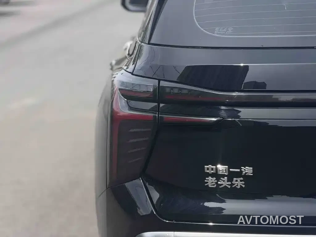 Hongqi HS3 PHEV 2024 PHEV 115km Power Edition — фото 23
