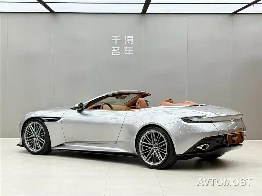Aston Martin DB12 2023 4.0T V8 Volante — фото 15
