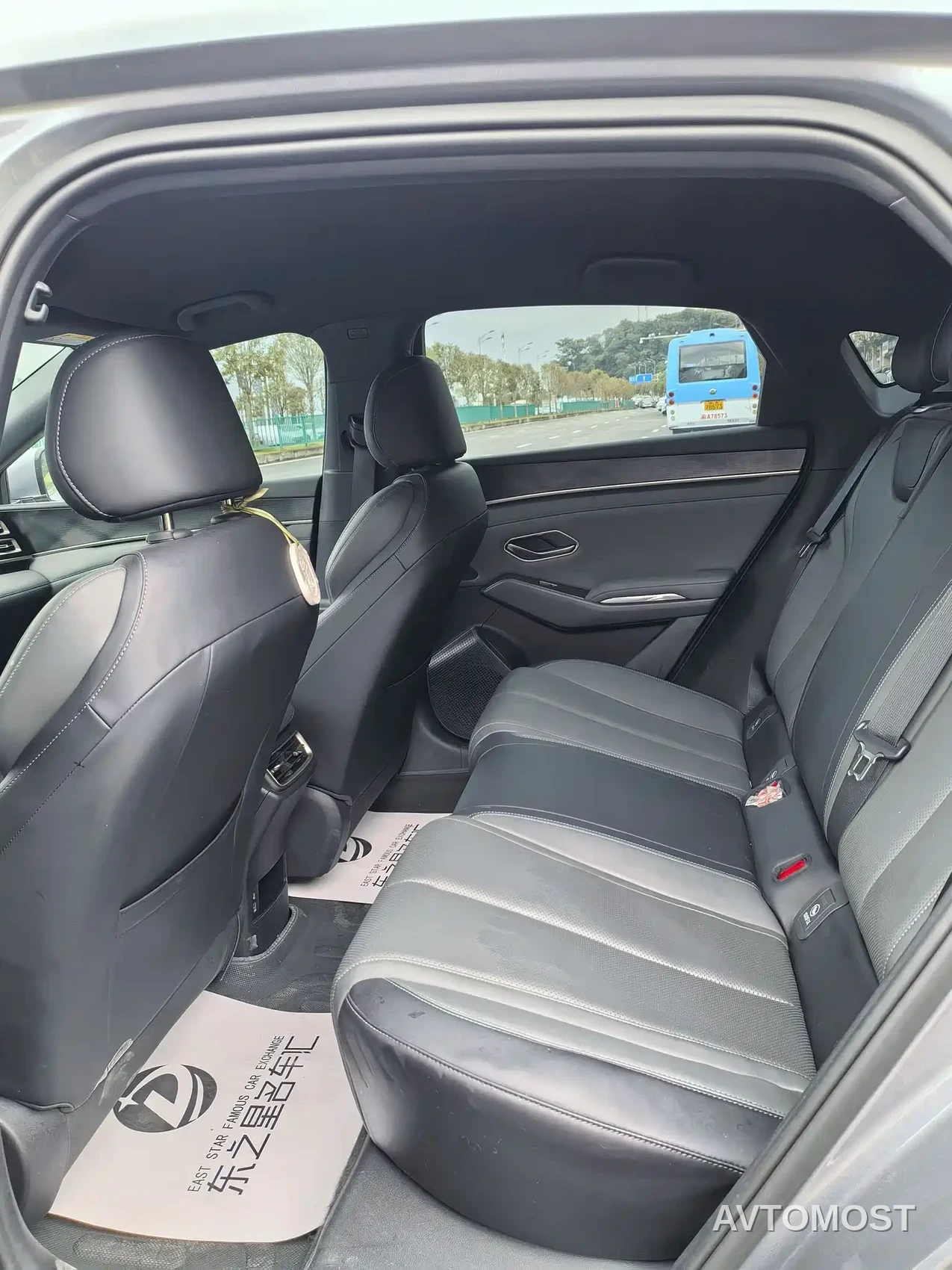 BYD Qin L 2024 DM-i 80KM Leading Edition — фото 8
